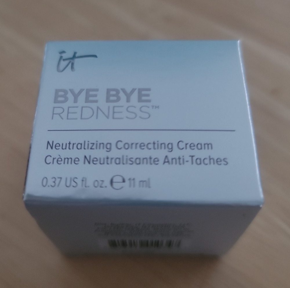 It Cosmetics Bye Bye Redness Neutralizing Cream Full Size .37 OZ Natural Beige